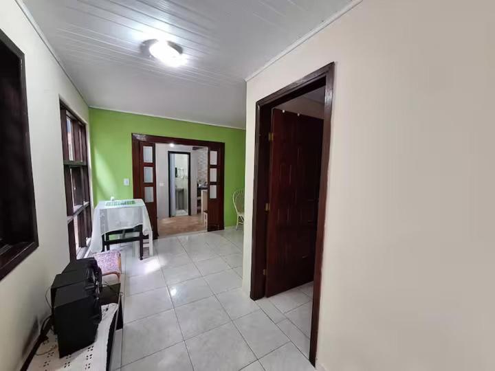 ホテル Casa Aconchegante Em クリチバ エクステリア 写真