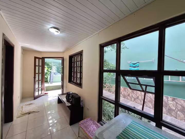 ホテル Casa Aconchegante Em クリチバ エクステリア 写真