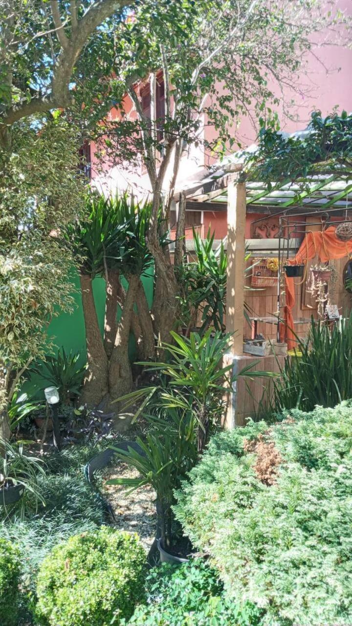 ホテル Casa Aconchegante Em クリチバ エクステリア 写真